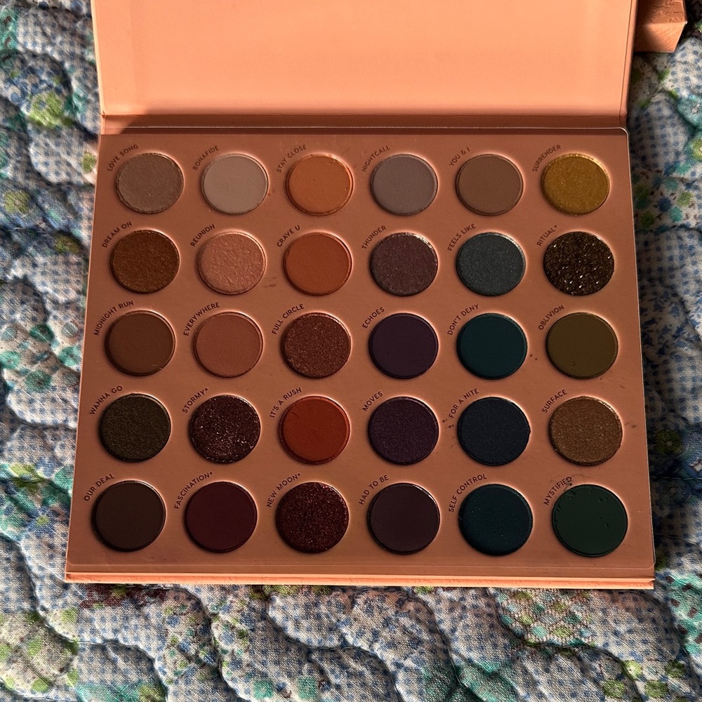 ColourPop It's a Mood Palette - Peach - Picture 3 of 3